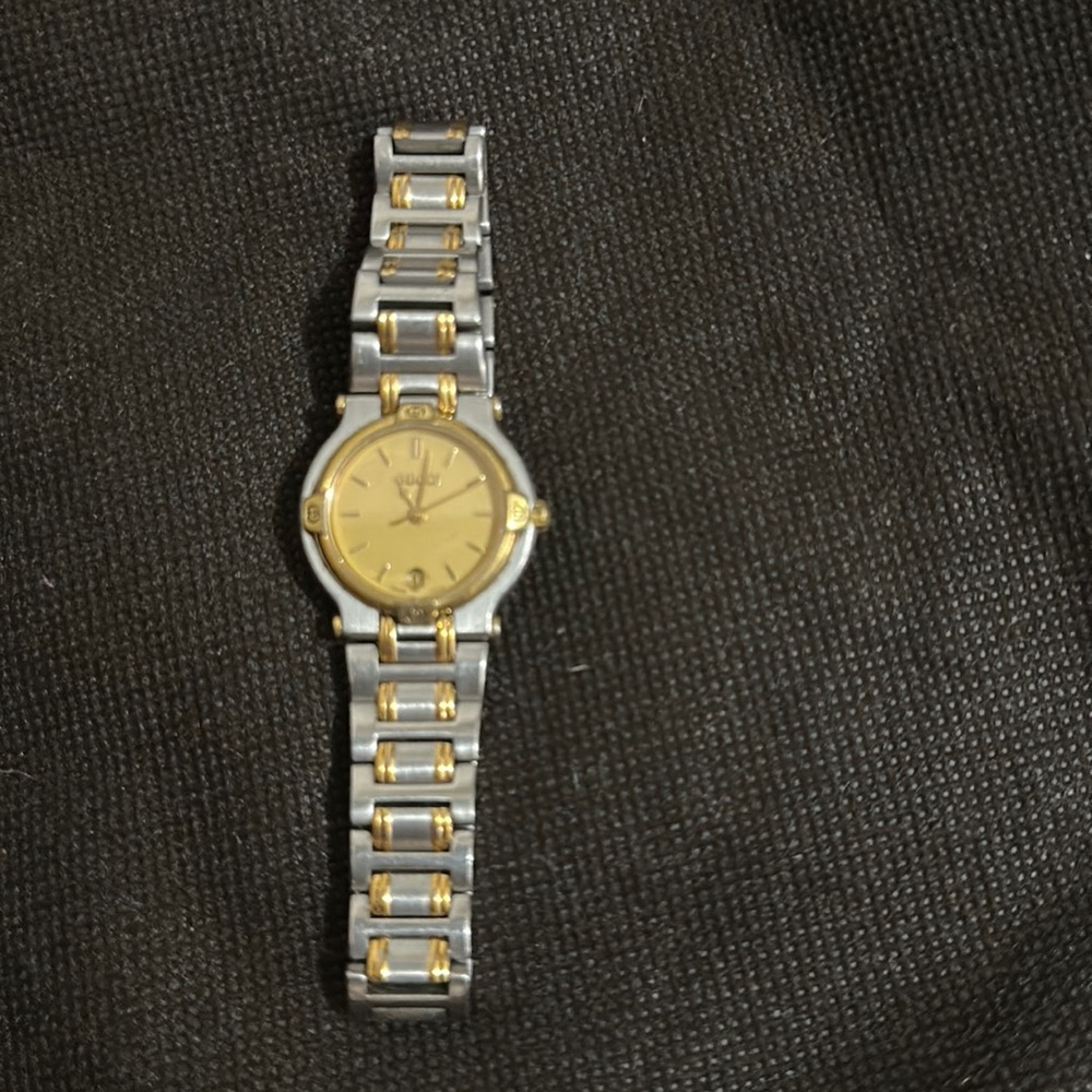 Gucci womens vintage watch